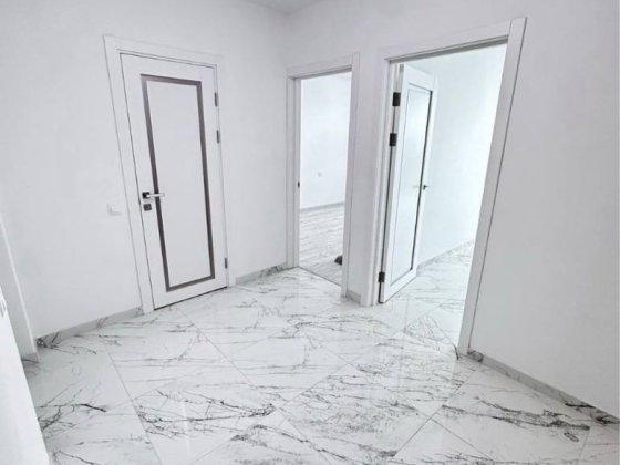 Продаж однушки з ремонтом ЗДАНИЙ БУДИНОК в районі Героїв Майдану Чернівці