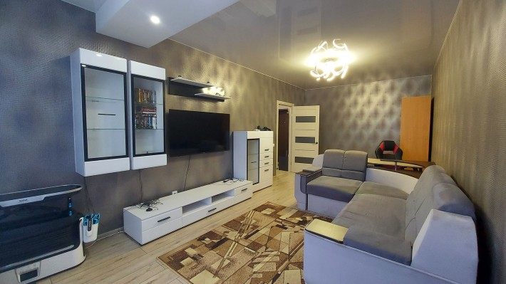 1-кімнатна квартира 48м² з меблями та технікою вул. Жабинського 2в - фото 1
