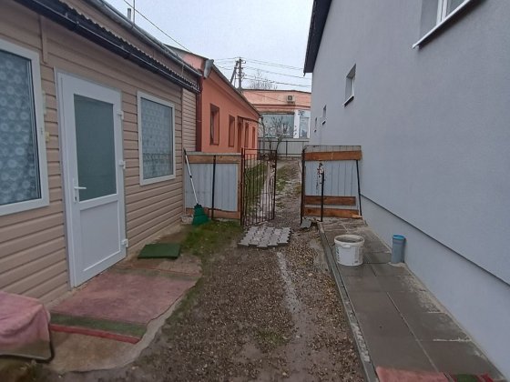 Продам дві однокімнатні квартири об'єднані в одну на Гусятинській Черновцы