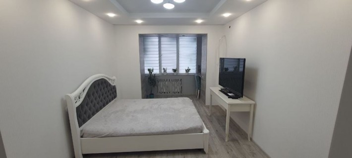 Продам 2к.кв з ремонтом! Центр міста! 2/5к - фото 1