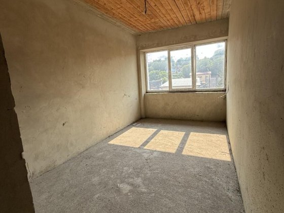 Терміново продам 3 км новобд. в. Гагаріна ( забудв. Мороз) Чернівці