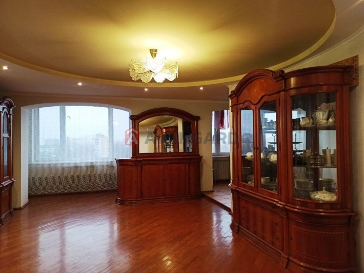 Квартира 214м2 по бул. Шевченка для родини або бізнесу - фото 1