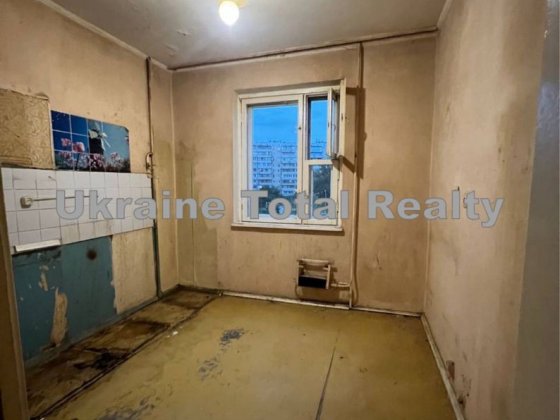 Харківський масив! Терміново! 2к квартира під ремонт! Вул Тростянецька Київ