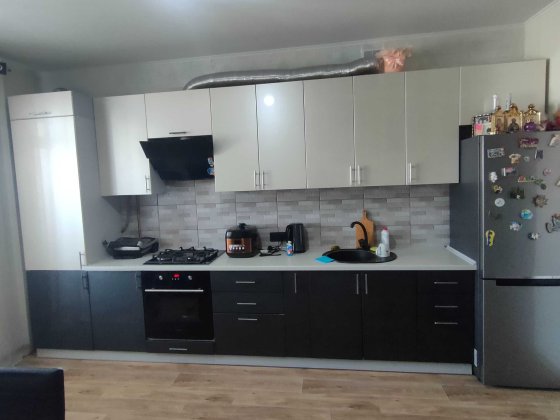 Продам 2 кімнатну квартиру по вулиці Незалежності, підходить Є Оселя. Чернигов