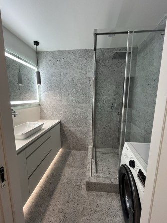 Продам 2- х кімнатну квартиру по вул. Незалежності - фото 1