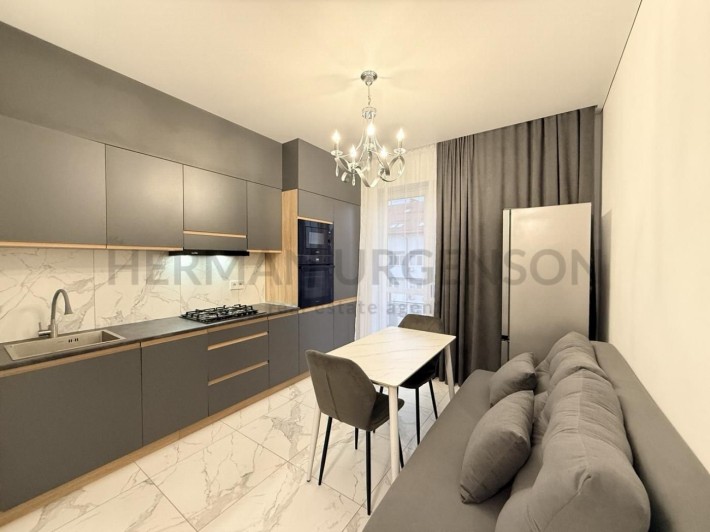 Продаж 1к квартири 40 м.кв / ЖК Озерний край, р-н Компотний - фото 1