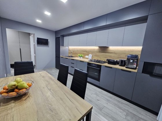 Продам 3-кімн. квартиру в новобудові від власника Чернигов