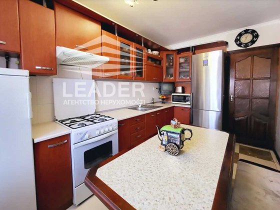 Продам 3х.1-ший пров.Київський-ЧУДОВИЙ СТАН-Роздивимось різні програми Винница