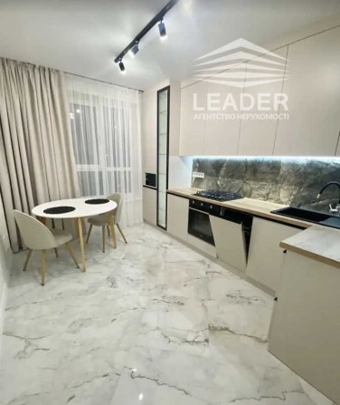 Продам 1к кв.НОВА-ПОДІЛЛЯ-є балкон ,Теплі поли,Гардеробка,Посудомийка - фото 1