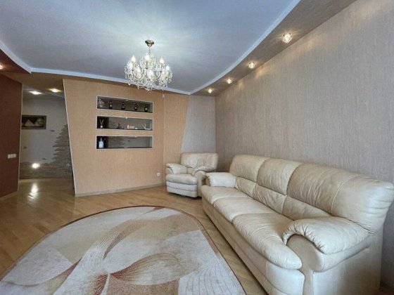 Продаж просторої 3-кімнатної квартири Вінниця