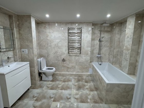 Продаж 3-х кімнатної квартири Чернівці