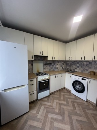 2 кімнатна кухня 8,9м Ремзавод Афродита кімнати окремо 5/5 - фото 1