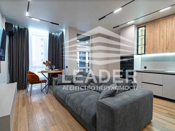 Продам 1кв.Жк"Лісопарковий"-ДИЗАЙНЕРСЬКА-Студія+Балкон-Гардеробка! Винница