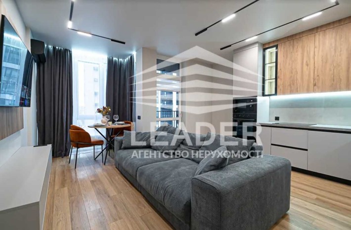 Продам 1кв.Жк"Лісопарковий"-ДИЗАЙНЕРСЬКА-Студія+Балкон-Гардеробка! - фото 1