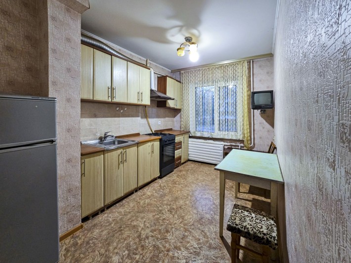 Продаж просторої 3-кімн. кв -ри - фото 1