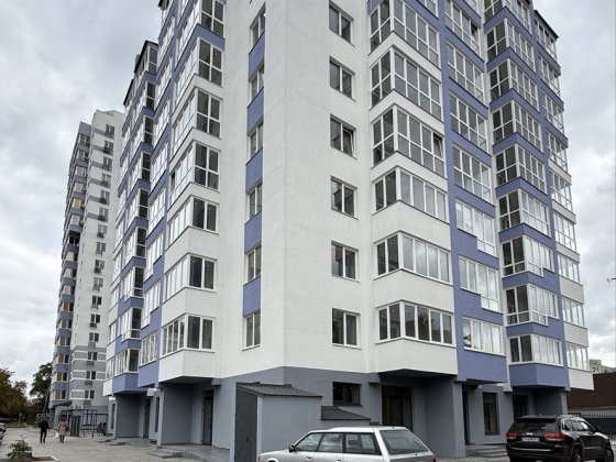 2 ка в центрі міста по вул. Богдана Хмельницького - Гоголя Черкассы