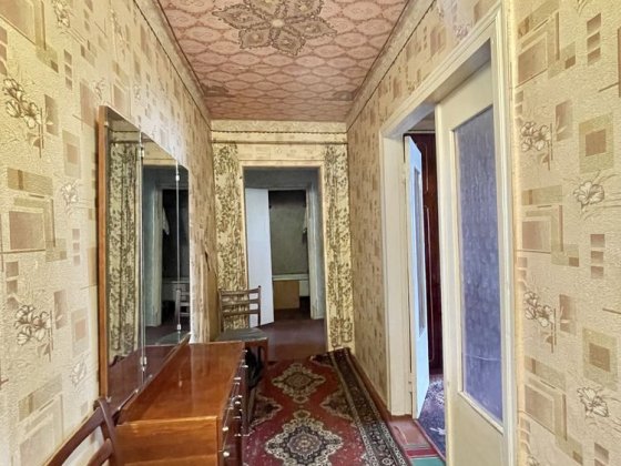 Продаю 3-кімнатну квартиру в районі «Депоту» Черкассы