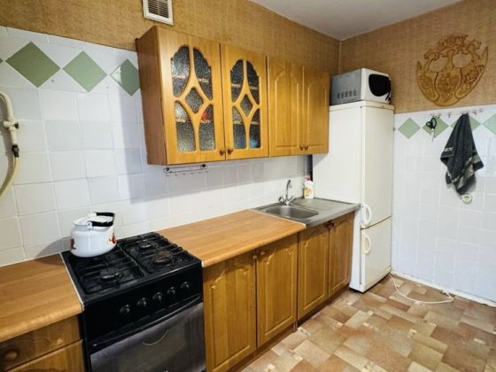 Трикімнатна квартра, недорого у цегляному булинку із шикарною локацією Чернигов