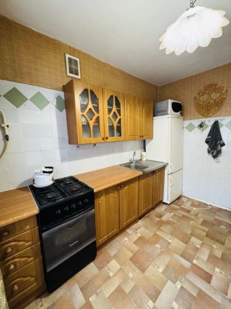 Трикімнатна квартра, недорого у цегляному булинку із шикарною локацією - фото 1