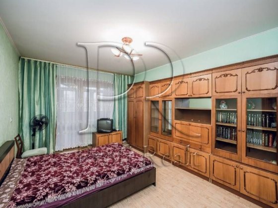 Продаж 1к. квартири Київ вул. Лаврухіна/Лаврухина, ТЦ Район /Район Киев