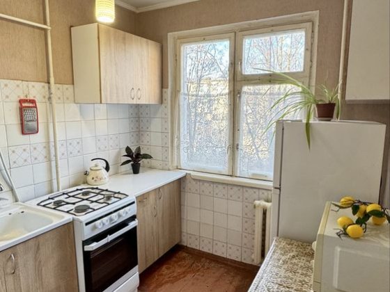 Двокімнатна квартира, Чорновола, школа 18 Черкаси