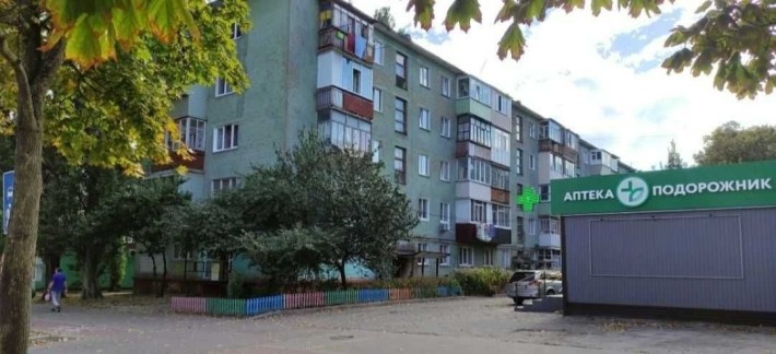 Продам 2 кiмнатну квартиру  вул. Л.Лукяненко  2/ 5 пан дома - фото 1