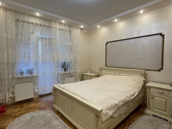 Продаж двокімнатної квартири в Боздош Ужгород