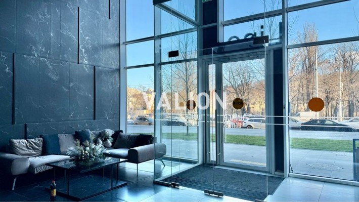 Продаж 3 кімн.кв. в ЖК «White Lines» з видом на парк та озеро - фото 1