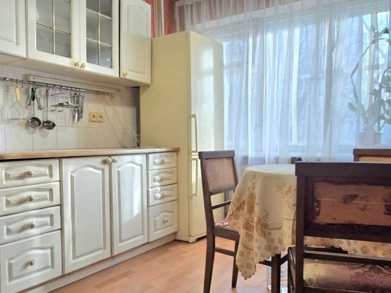 Костя  Гордієнка 1а, Липки, Печерськ, Хрещатик, Кловська, Арсенальна Київ