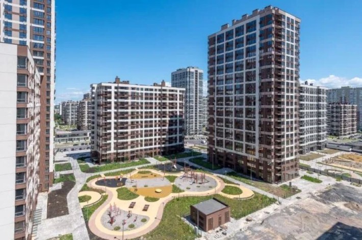 Продаж 4-кімнатної дворівневої квартири в ЖК Варшавський 2 - фото 1