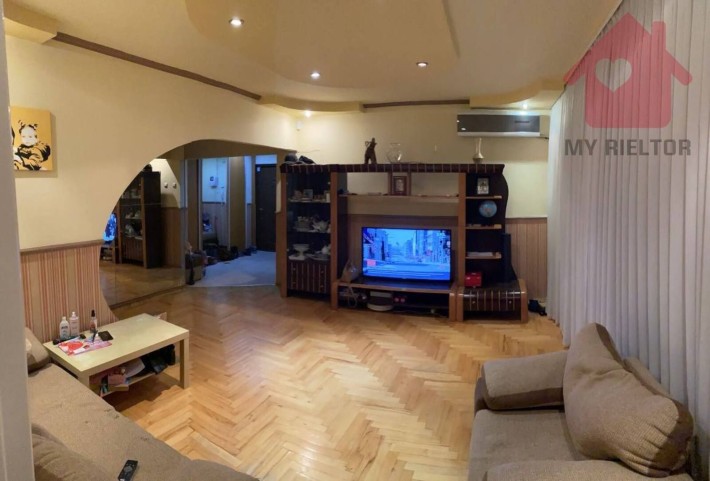 Продаж чотирикімнатної квартири по вул.Минайська - фото 1