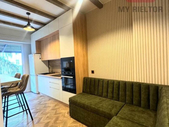 Продаж однокімнатної квартири на Набережній Незалежності. Ужгород