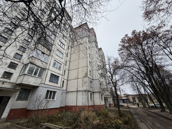 1-ка 4/9 панель  р-н Епіцентру продаж Чернигов