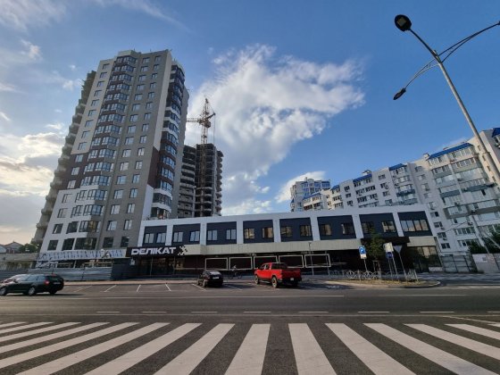 1-кімнатна квартира, Митниця, вул. Жужоми, 1 Черкассы