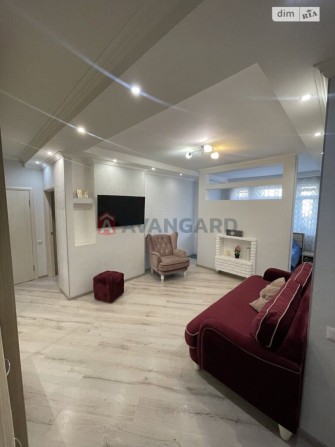 Продається двокімнатна кварита в самому центрі міста. - фото 1