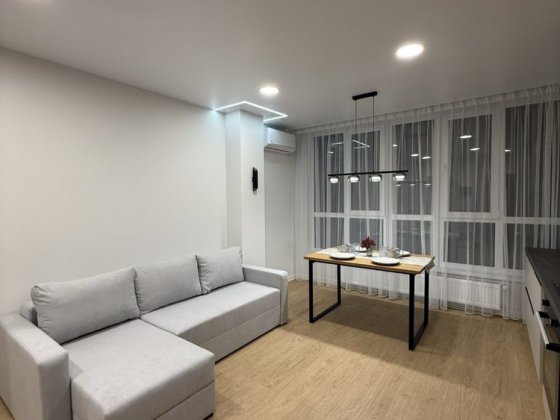 Продаж сучасної гарненької квартири в центральному р-ні міста Черкассы