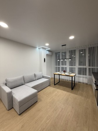 Продаж сучасної гарненької квартири в центральному р-ні міста - фото 1