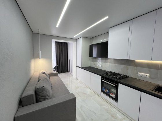 Продам 1-кім. квартиру в центрі міста Черкассы