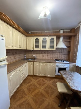 Квартира в гарному стані, район ценрального ринку! - фото 1