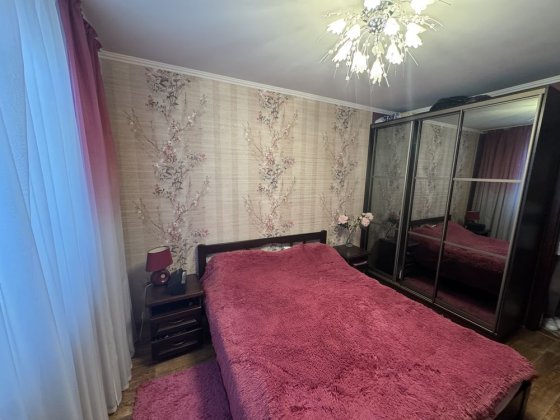 Квартира з ремонтом і меблями Черкассы