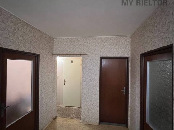 Продаж трикімнатної квартири по вул.Генерала Свободи Ужгород