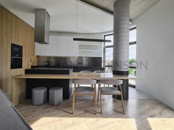 Продаж 3к квартири 112 кв.м  / новобудова / вул. Собранецька, Центр Ужгород