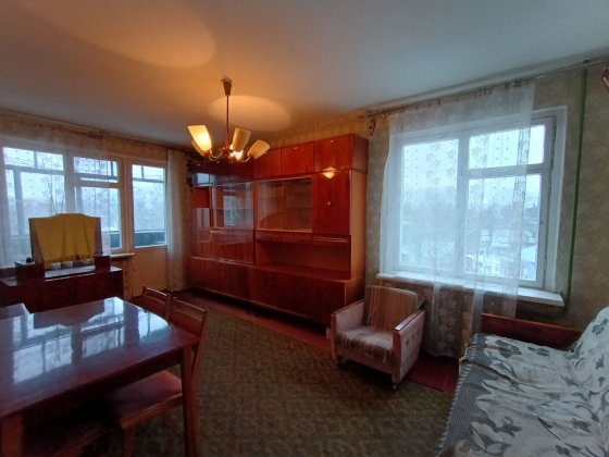 3-кімнатна 3/5 63м, брежнівка Чернигов