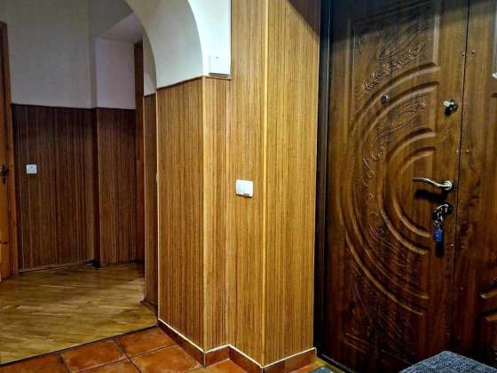 ПРОДАЖ. Квартира 3 рівня .Власник. Центр міста Черновцы