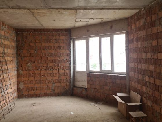 Продається 1-кімнатна (можливо під комерцію) квартира в м. Чернівці Чернівці