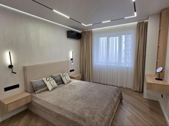 Продається 2х кімнатна квартира з ремонтом в районі ТЦ Майдан Чернівці