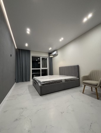 Ідеальна однокімнатна квартира в ЖК на березі Дніпра! - фото 1