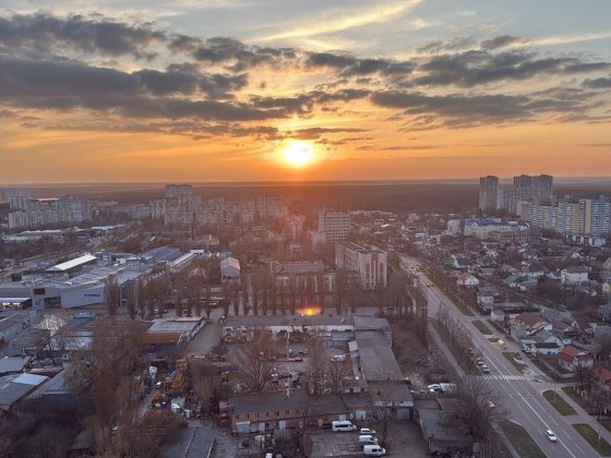 Продаж нової квартири біля метро, 26 поверх, неймовірний панорамний зх Київ