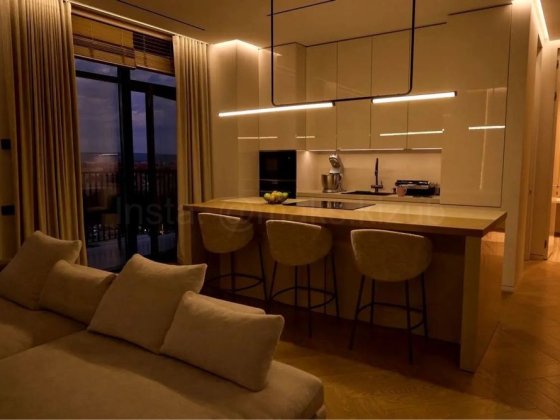 Продаж 3к квартири/ Продаж пентхаусу/ 130 м2/ ЖК Кристал/Crystal Ужгород