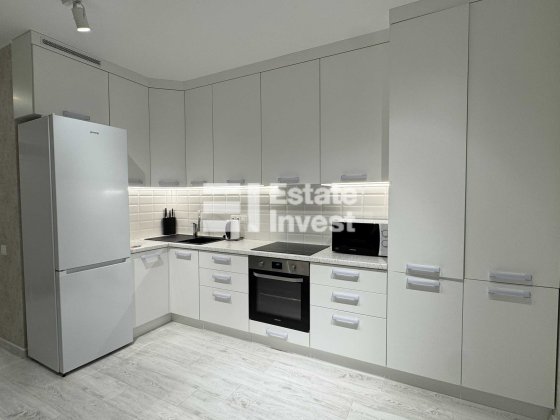 Продається квартира-студія з дизайнерським ремонтом у ЖК Seven Київ